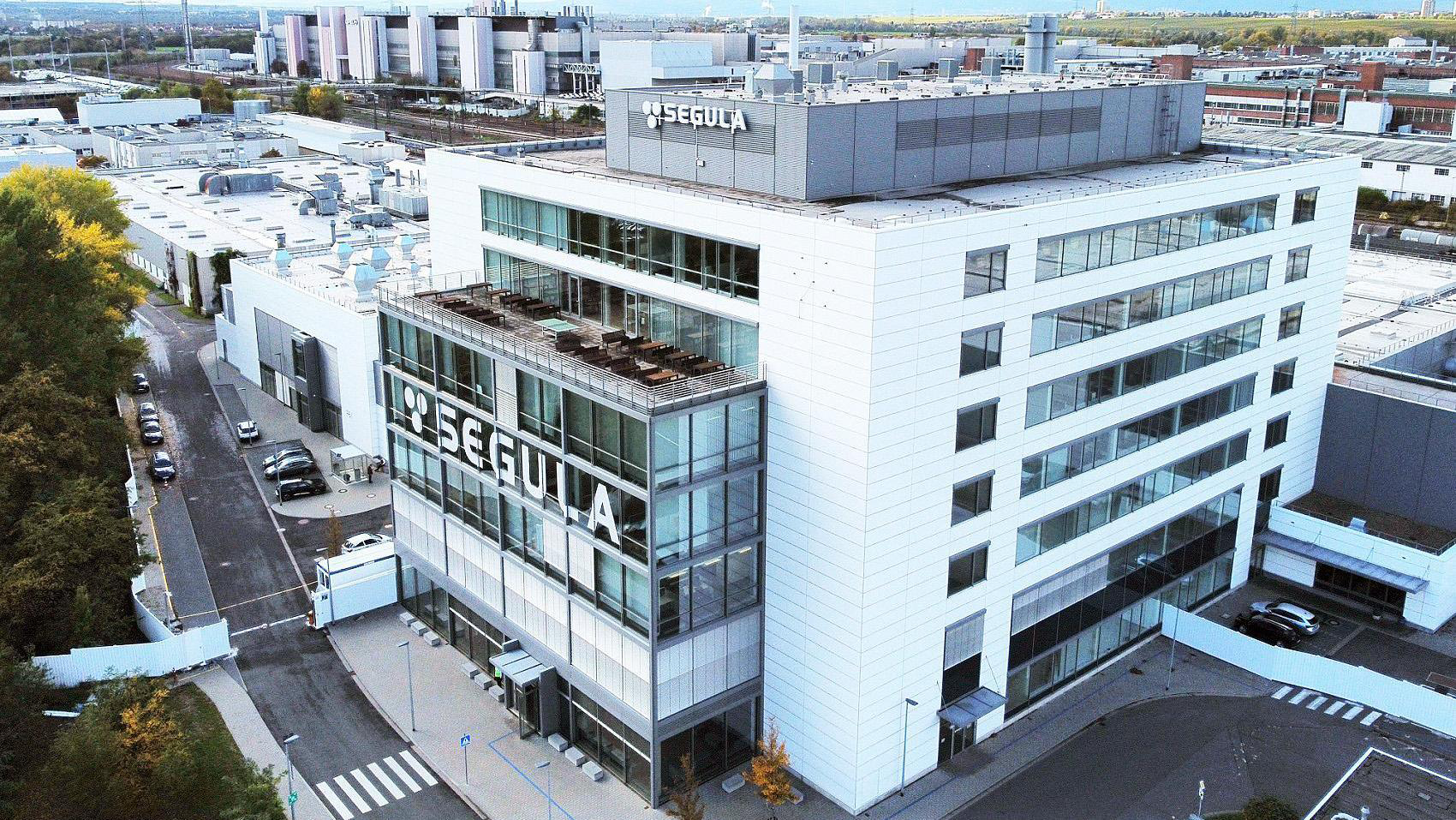Segula Hauptsitz Deutschland Rüsselsheim Büro / F&E Einrichtungen / Lager-Produktion ca. 54.000 m²